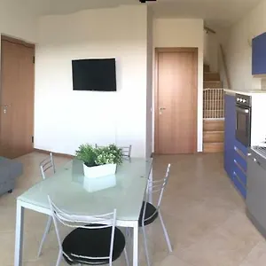 Casa Alessandro Con Piscina Di Garda , Salionze Italia